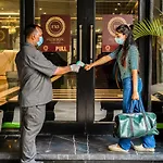 Foxoso Hotel, Delhi Airport