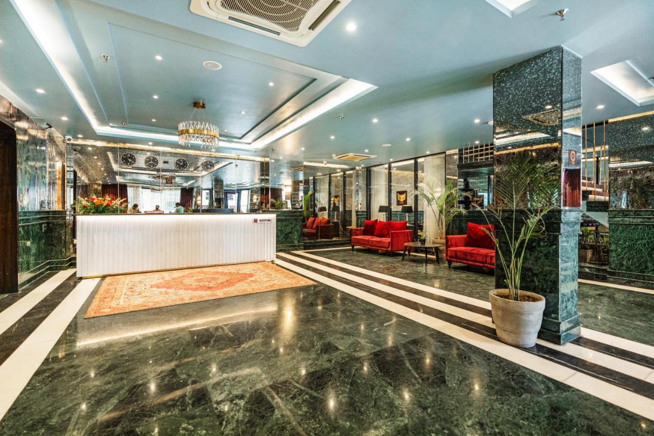 Foxoso Hotel, Delhi Airport Hotel New Delhi