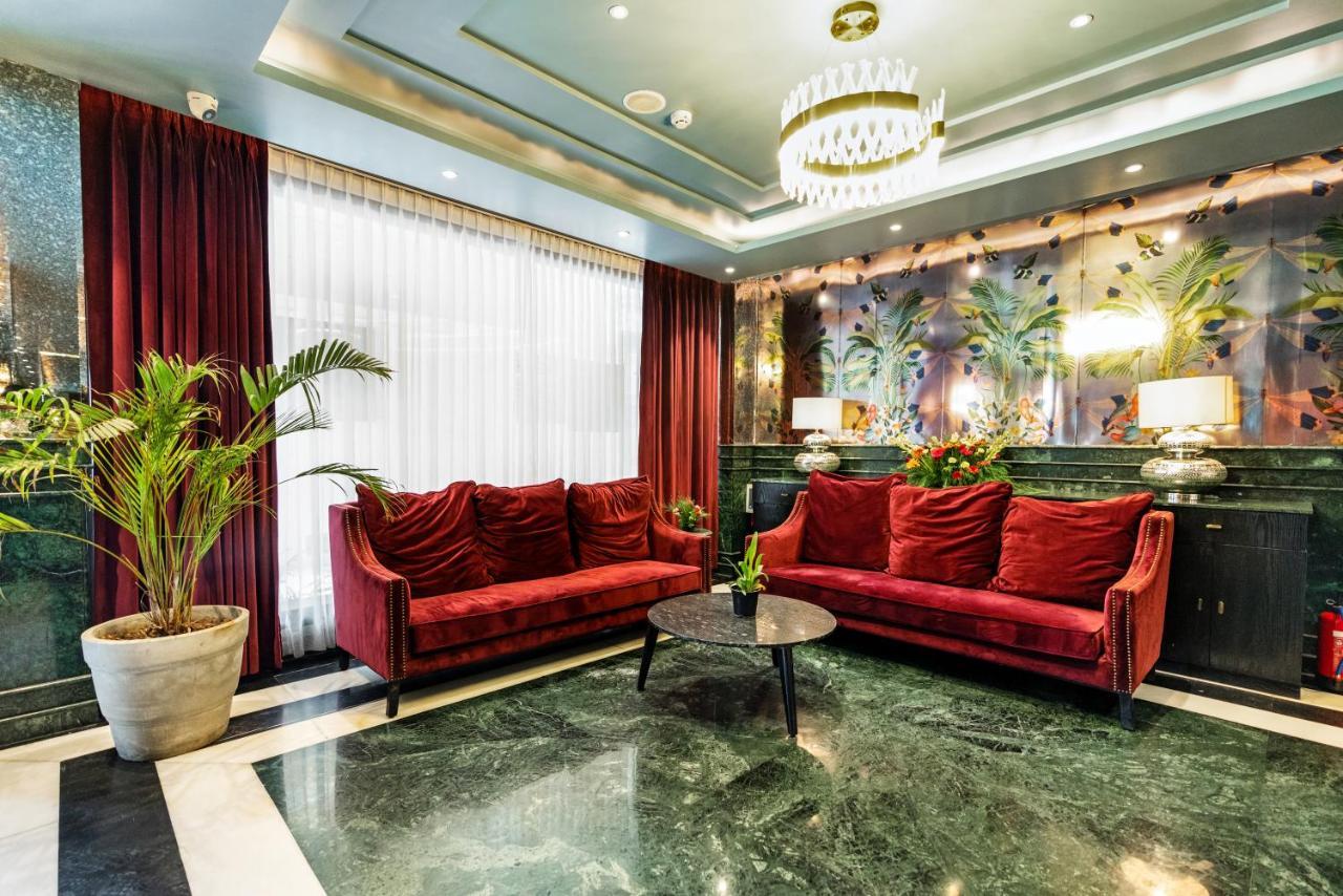 Hotel Foxoso Hotel, Delhi Airport