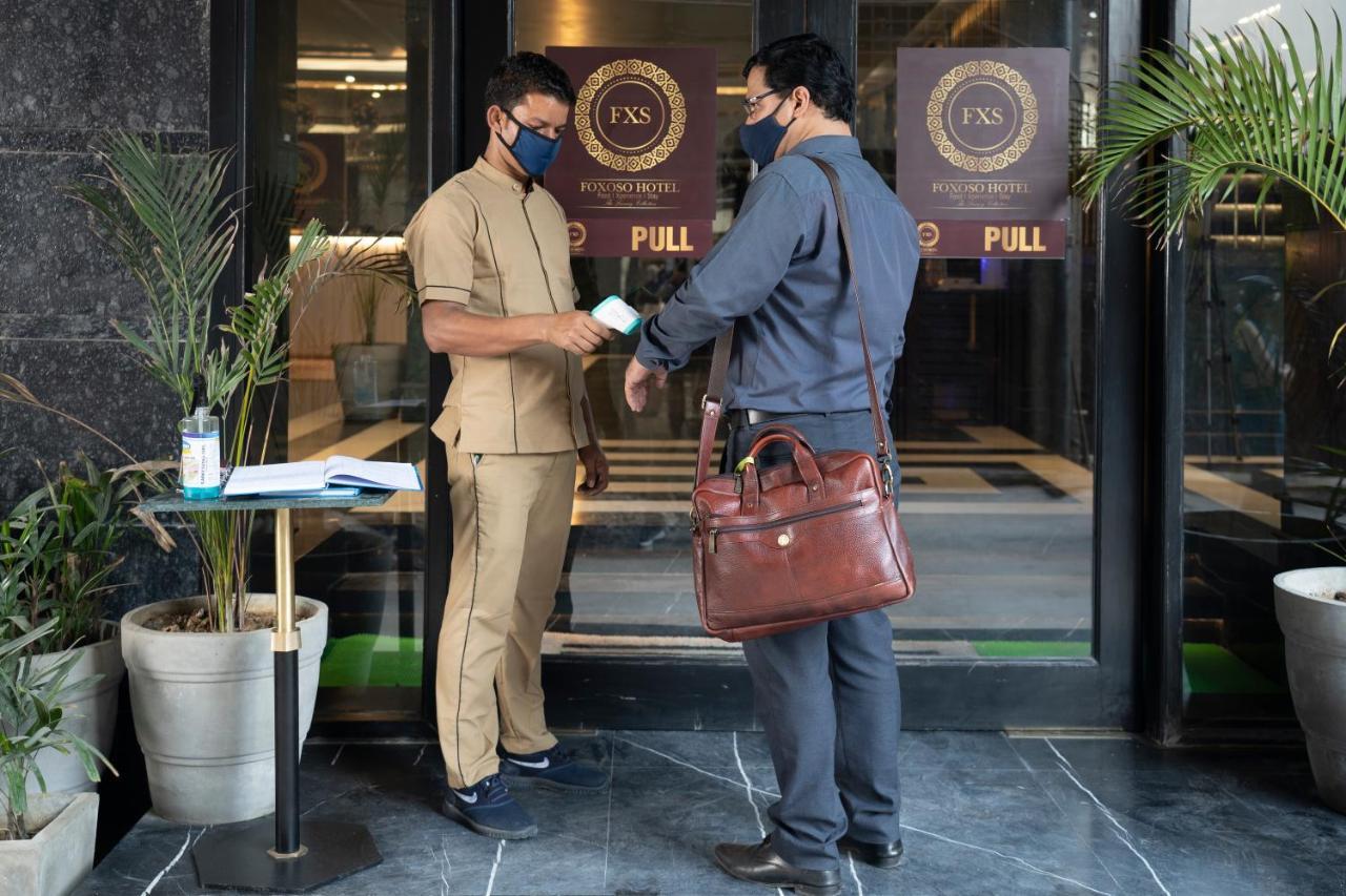 Foxoso Hotel, Delhi Airport