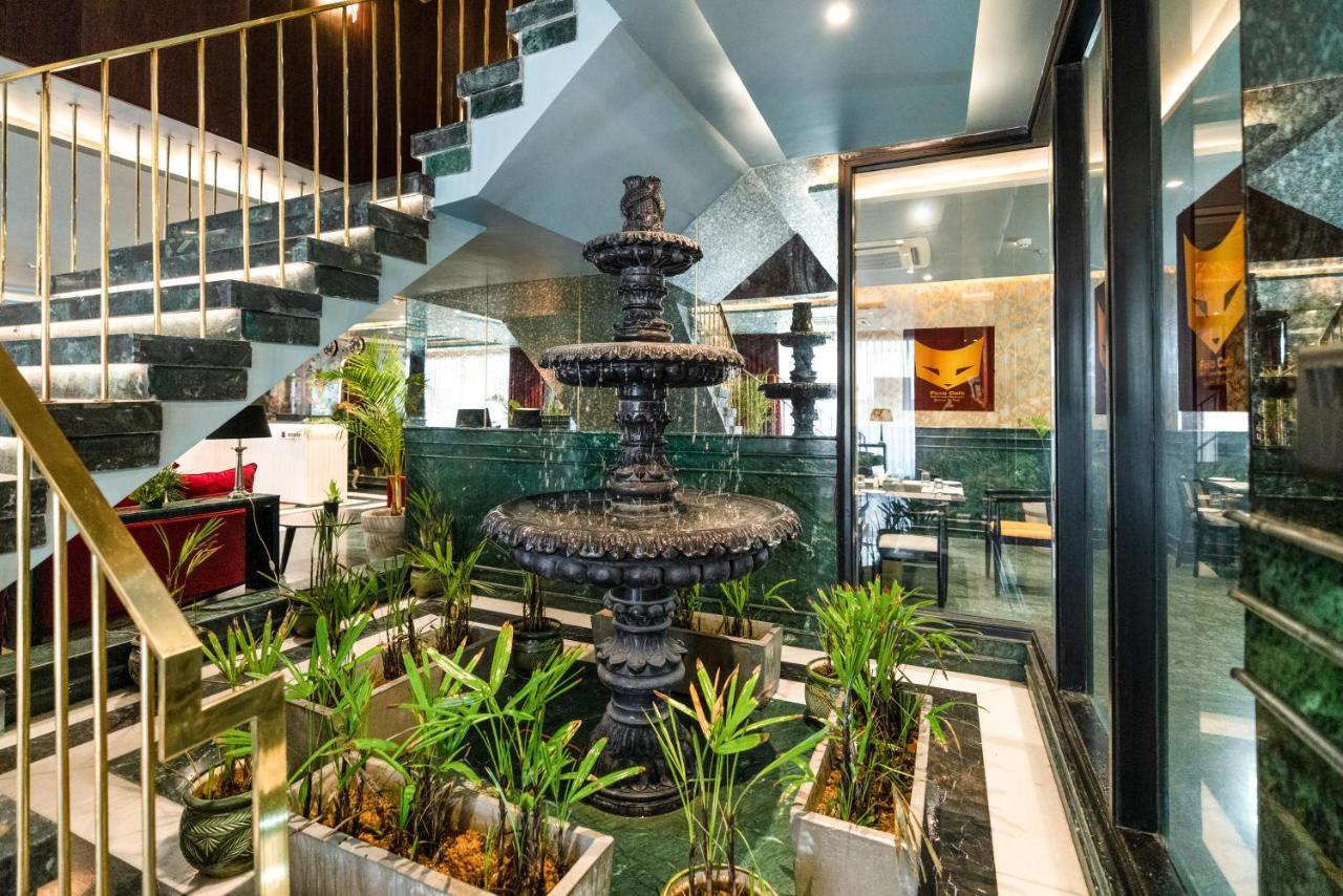 Foxoso Hotel, Delhi Airport 4*