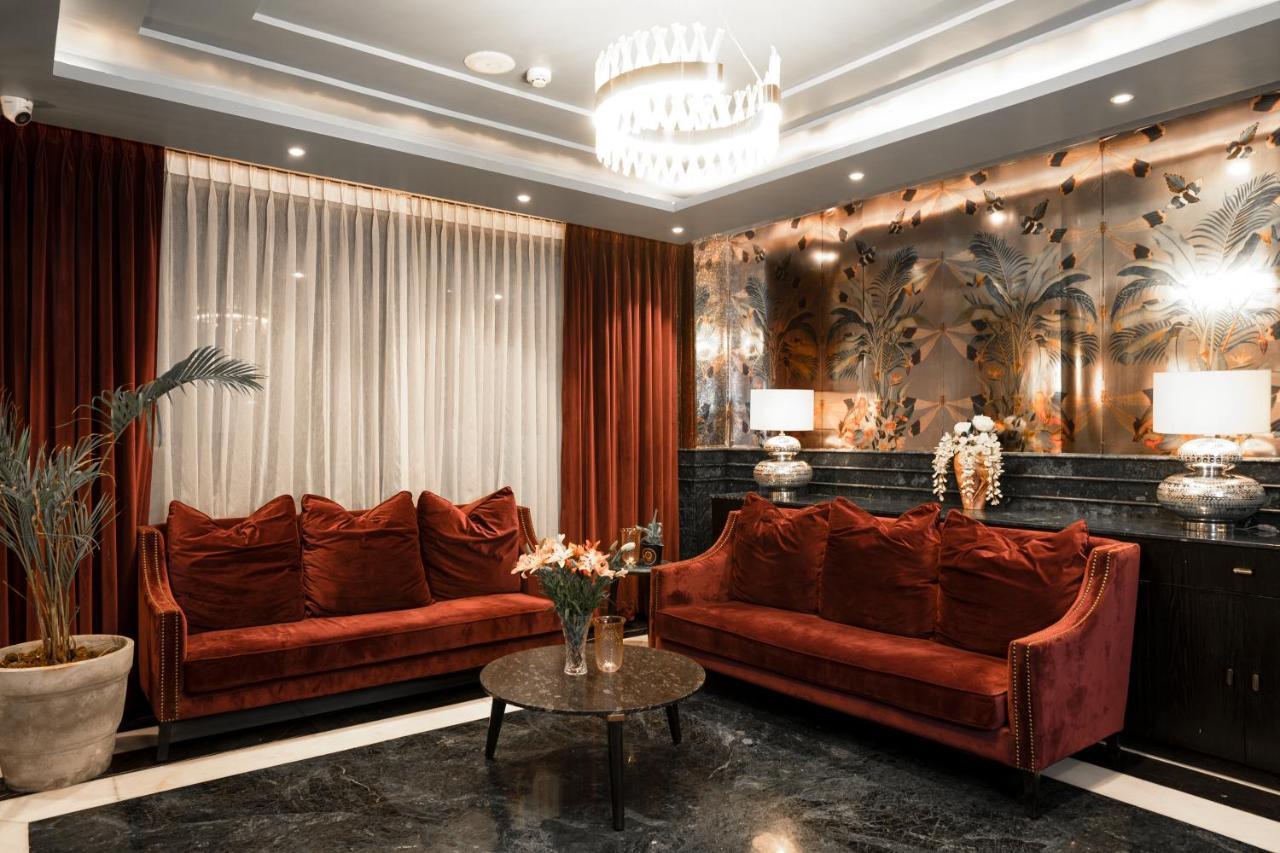Foxoso Hotel, Delhi Airport 4*