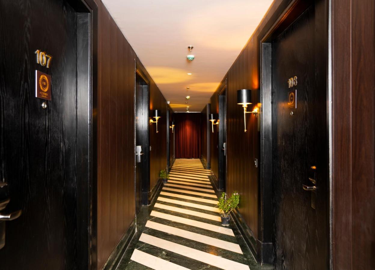 Hotel Foxoso Hotel, Delhi Airport New Delhi